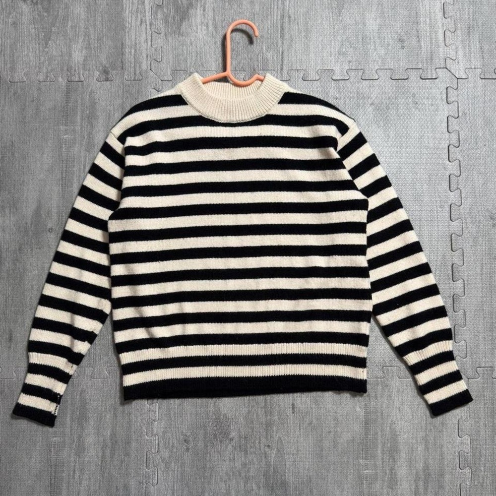 H&M Striped Mock Neck‎ Knit Sweater Women's Medium